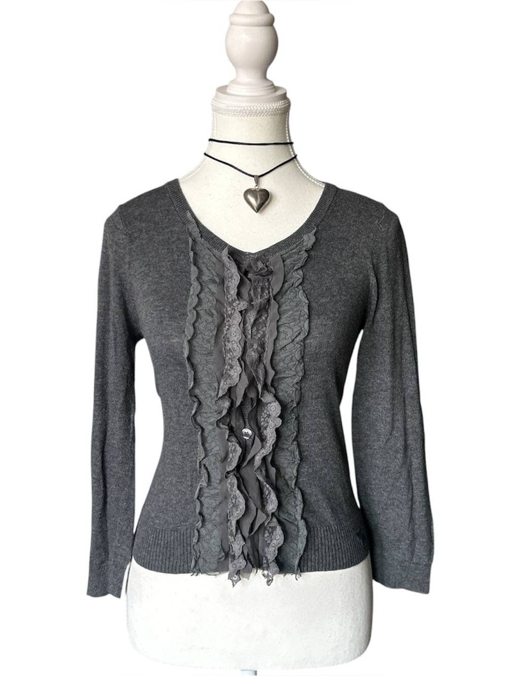 Y2K Coquette “Abercrombie & Fitch” Gray Lace Ruffle Trim Button up Cardigan